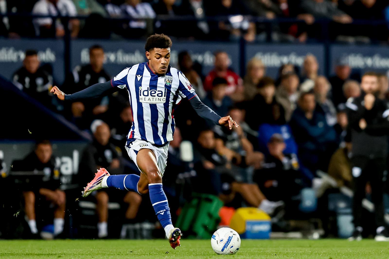 West Bromwich Albion forward Kareen Tunde (26) runs forward with ball during the EFL Sky Bet Championship match between West Bromwich Albion and Charlton Athletic at The Hawthorns, West Bromwich, UK on 2 September 2026.