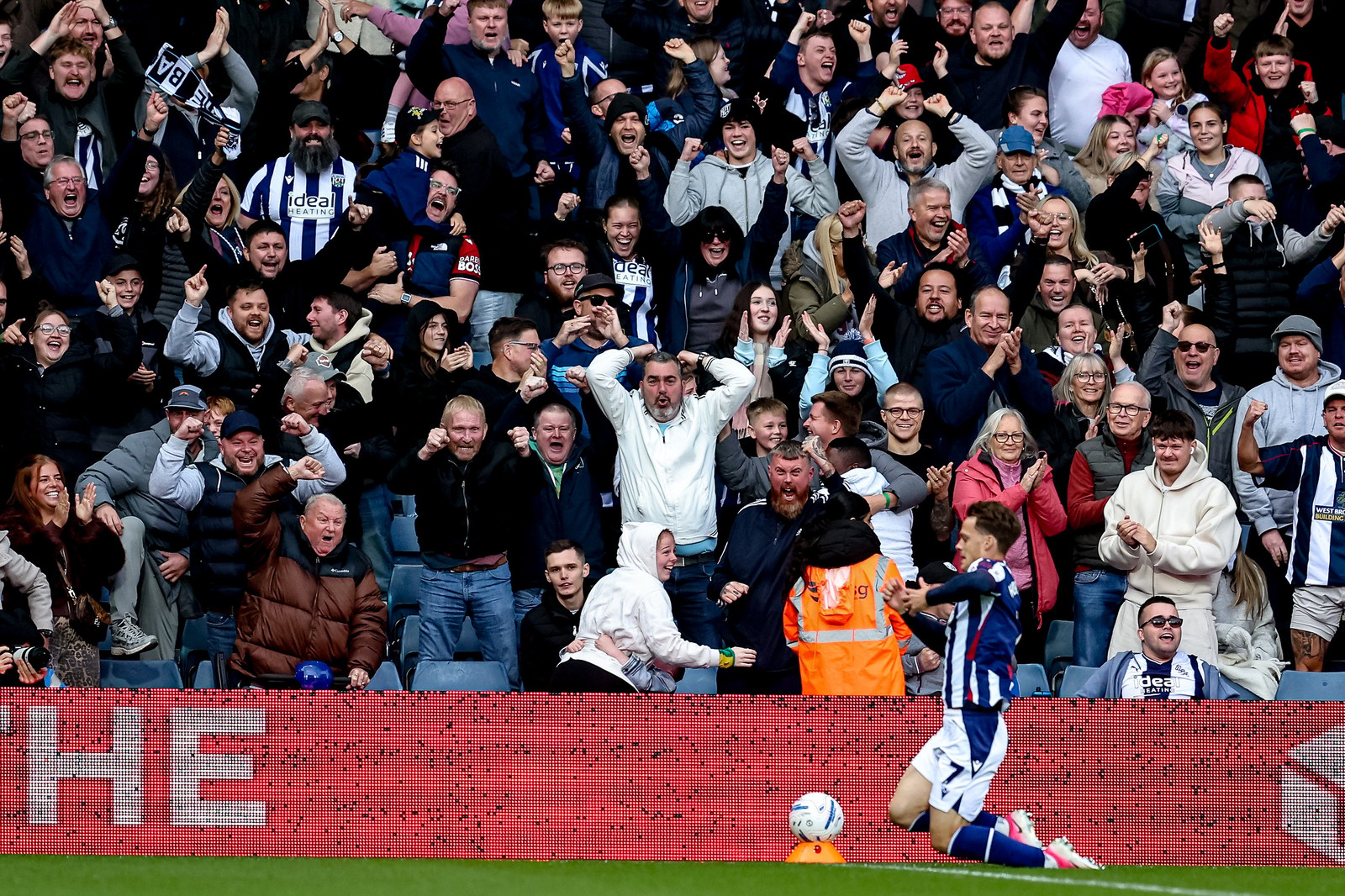 GOAL scores 3-2 West Bromwich Albion  midfielder Felix Horn Myhre (7) sciores and celebrates during the EFL Sky Bet Championship match between West Bromwich Albion and Blackburn Rovers at The Hawthorns, West Bromwich, UK on 17 October 2026.